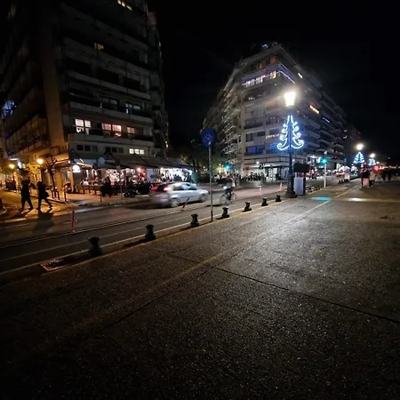 Master1 Seaside Lux Apartment Thessaloniki